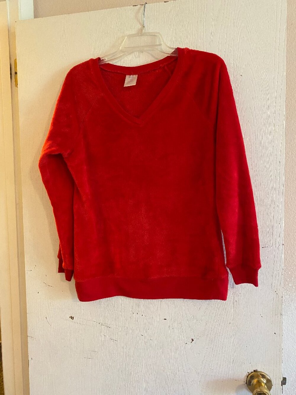 Secret Treasures Women's Red Velour Top Long Sleeve V Neck Lounge Small (4-6)